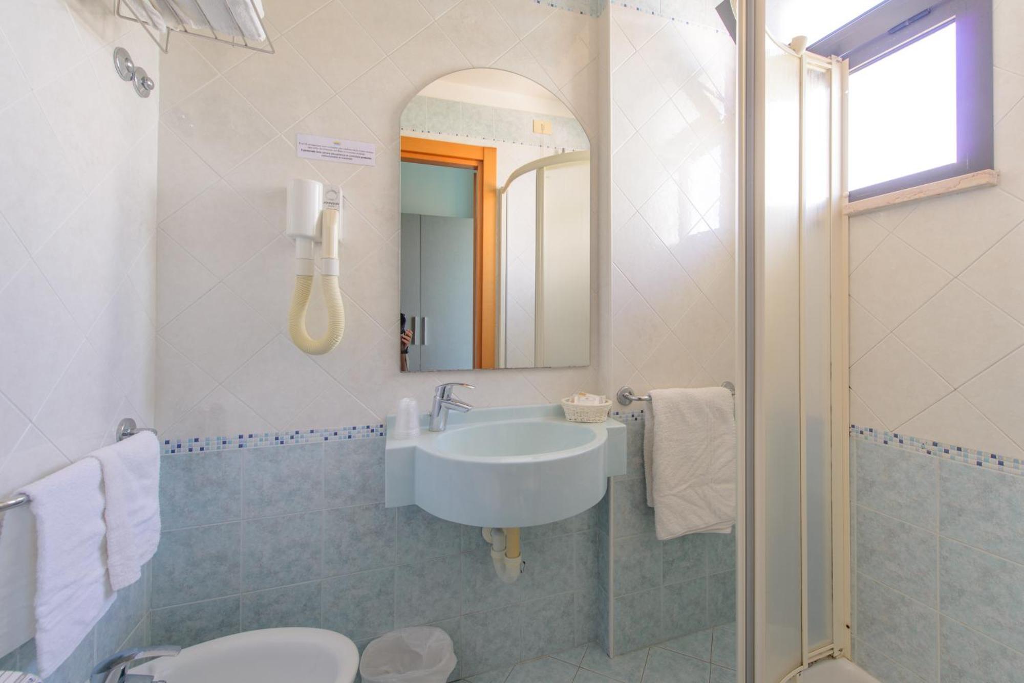 Hotel Christian Ρίμινι Εξωτερικό φωτογραφία