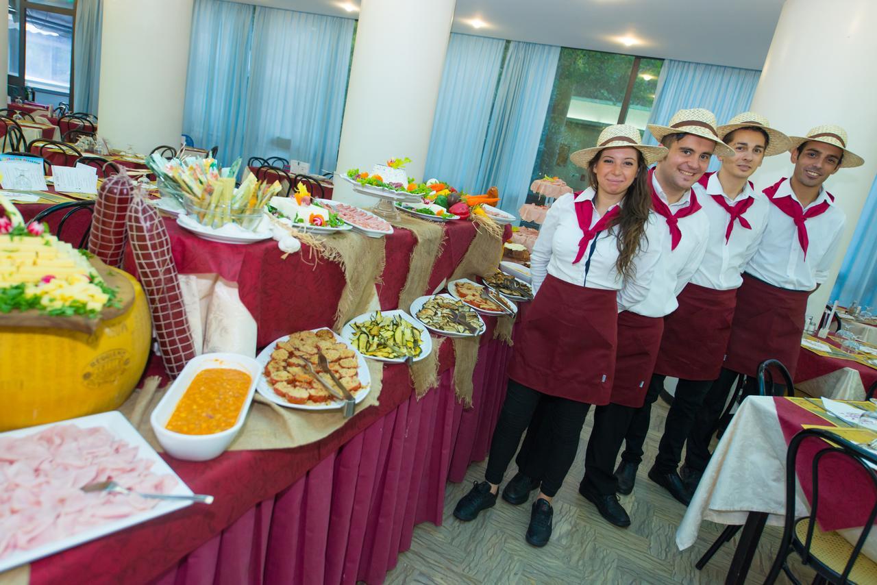 Hotel Christian Ρίμινι Εξωτερικό φωτογραφία